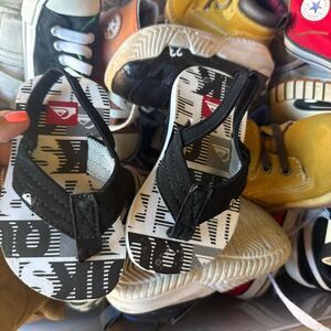 Quiksilver Black Sandals Comfortable Flip Flops